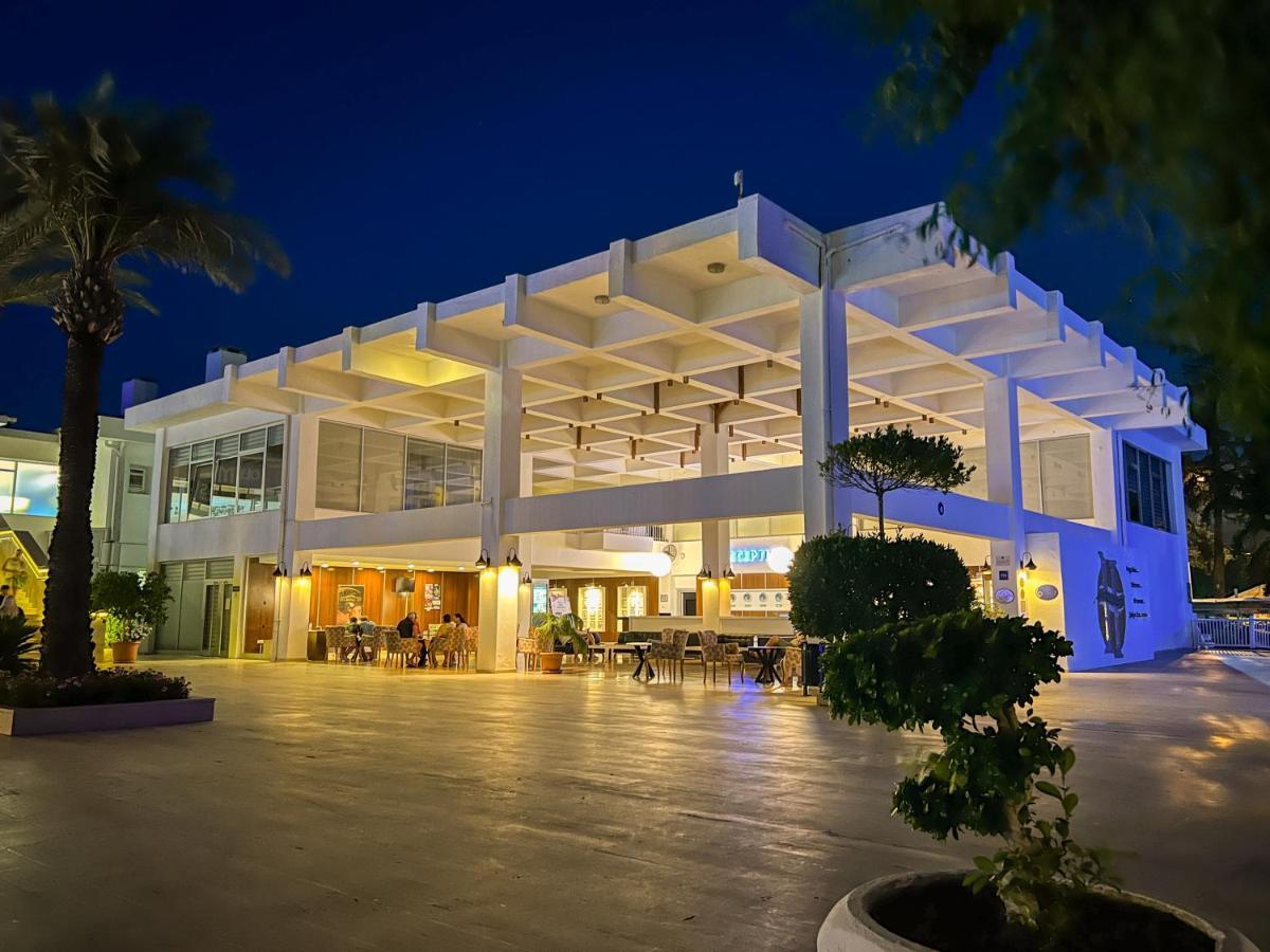 Hotel Aqi Hydros Club 5*