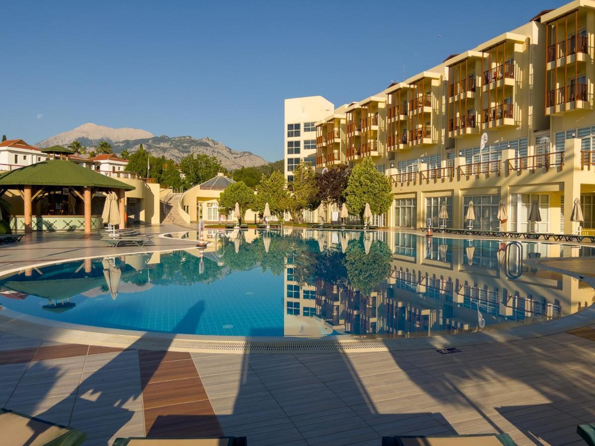Aqi Hydros Club Otel 5*